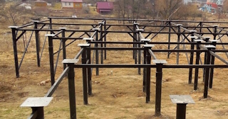 Свайный фундамент под ключ цена с установкой в Волгодонске от 508 рублей/м2| установка свайного фундамента под дом под ключ недорого